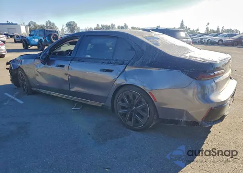 2024 BMW 740 I z USA, uszkodzony, nr VIN WBA23EH02RCT03114